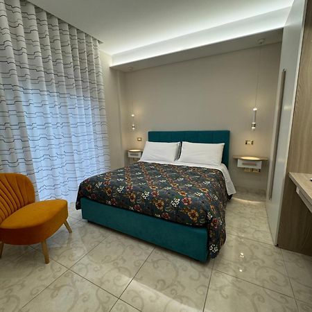 Casa Anatrella Comfort House เนเปิลส์ ภายนอก รูปภาพ